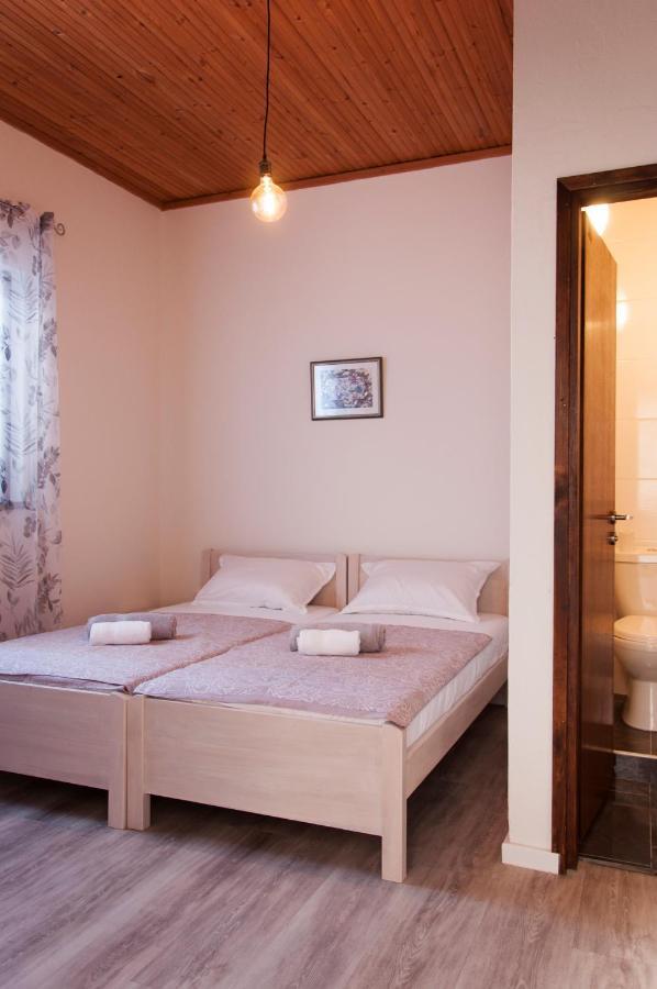 Hotel Domus Albus à Zadar Extérieur photo